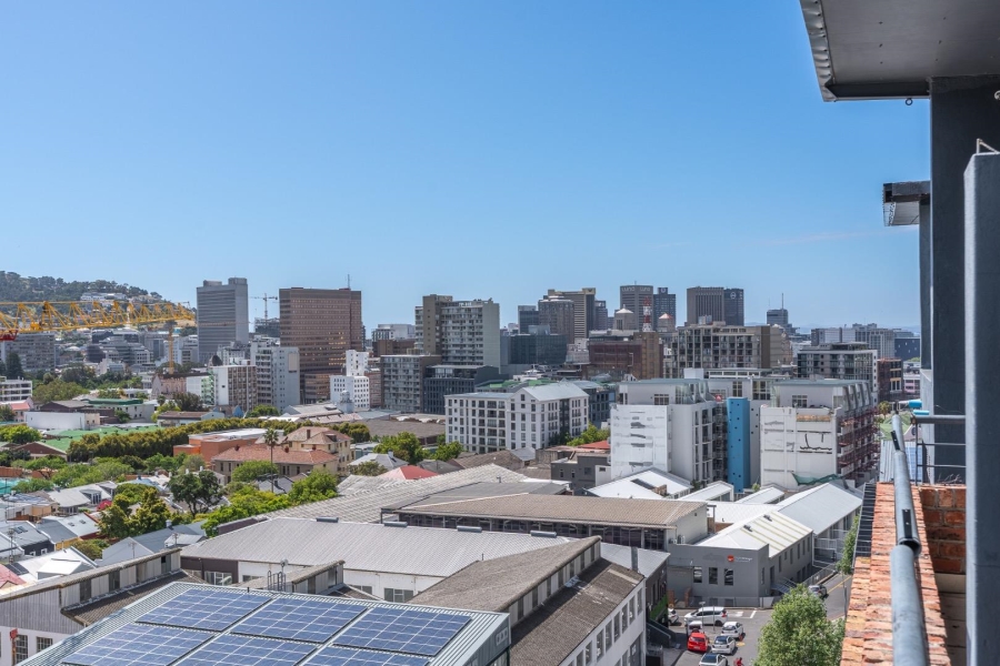 2 Bedroom Property for Sale in Gardens Western Cape